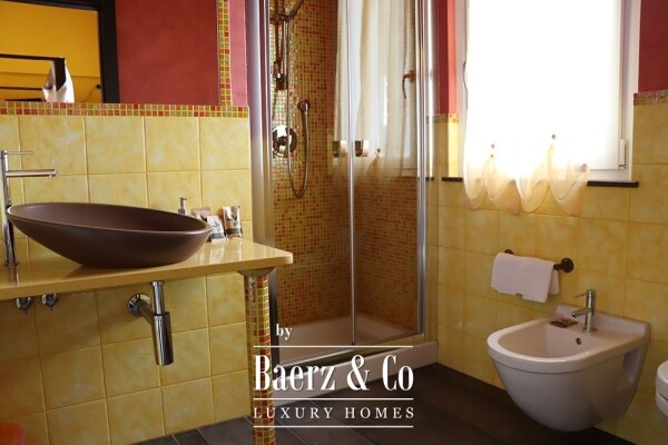 photo 24 Country house for sale 480 m²