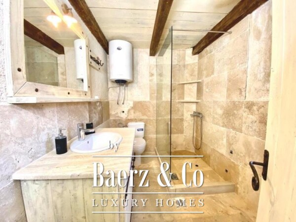 photo 13 Waterfront Beautiful Stone House