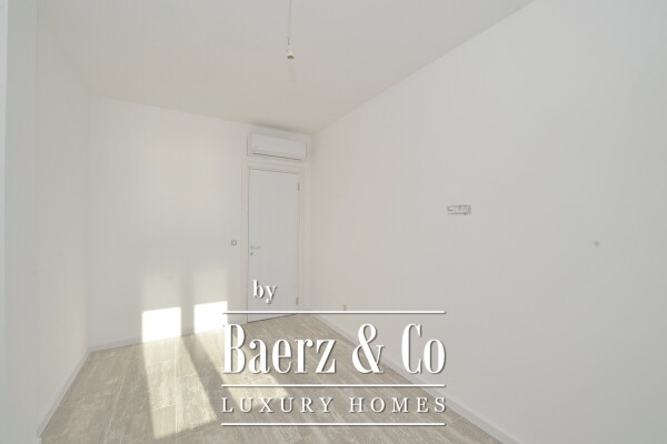 photo 12 Seaview Apartment in Tivat