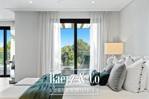 photo 15 Amazing Penthouse with Sea and Mountain view