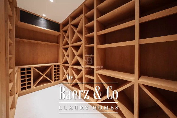 photo 13 STUNNING NEW VILLA - SECURE GATED ESTATE