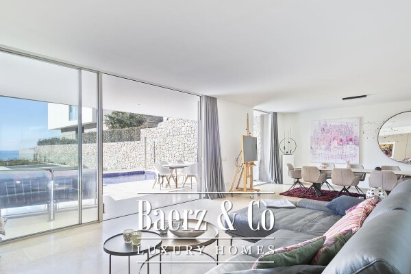 photo 8 Modern villa with privacy overlooking the Mediterranean