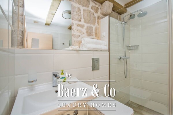 photo 9 Island of Šipan, stone house, first row to the sea