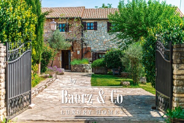 photo 2 Žminj, a luxurious stone villa in the center of Istria