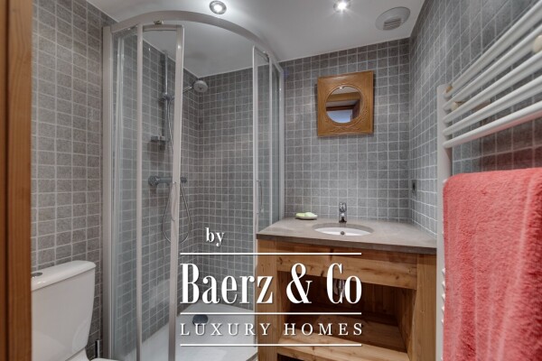 photo 12 8 ROOM CHALET - MAGNIFICENT VIEW