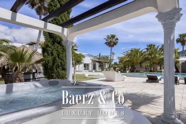 photo 20 Prestigious villa on walking distance to Cala Jondal