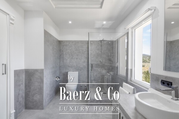 photo 9 Prestigious villa on walking distance to Cala Jondal