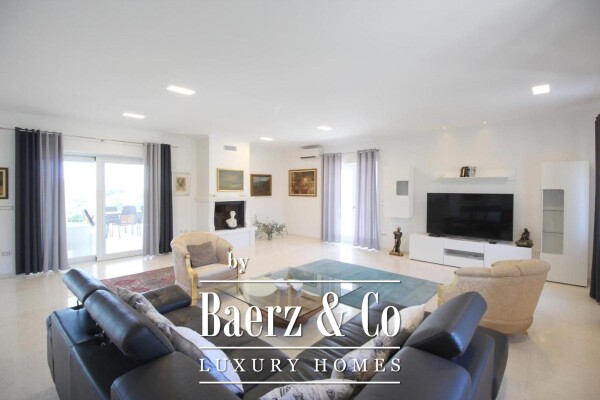 photo 3 Istria, Kanfanar, beautiful house NKP 280 m2 on a large property of 1900 m2