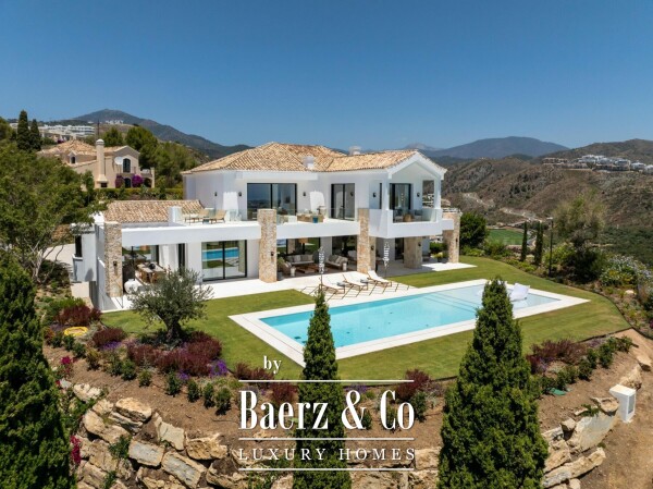 photo 1 Villa - El Herrojo - Benahavis - Ref: 8439