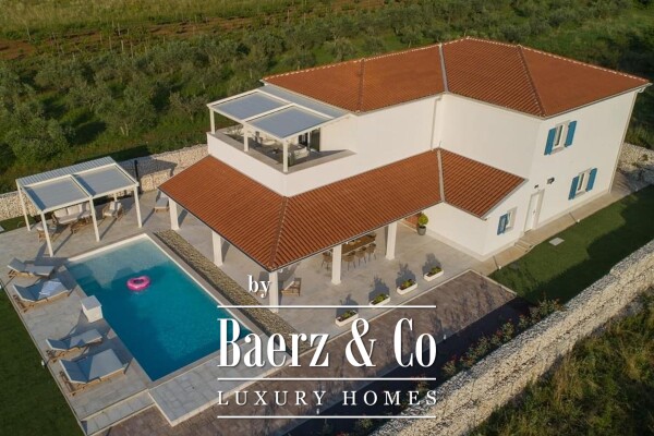 photo 2 Barban, unique detached passive house NKP 320 M2 on a large gardend