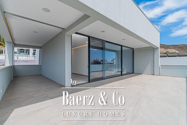 photo 25 Maravillosa villa recién terminada en Costa Adeje