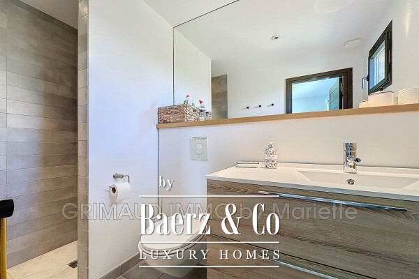 photo 15 beautiful contemporary property with open views