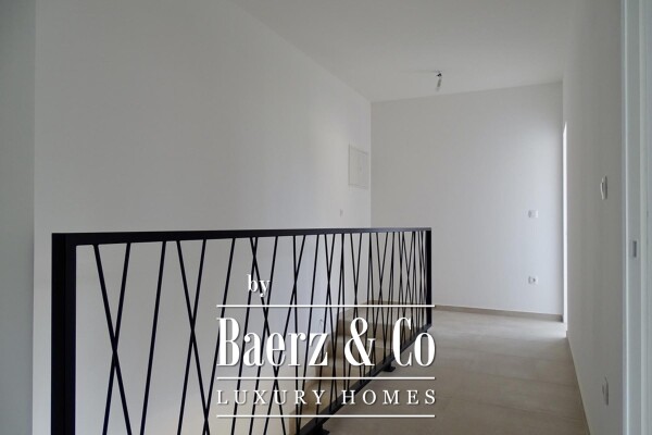 photo 19 Njivice, two-story apartment in a villa with a pool, gross living area 161,50m2