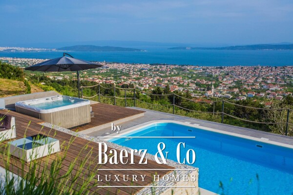 photo 5 Kaštela, Kaštel Stari, a unique villa with a magnificent view