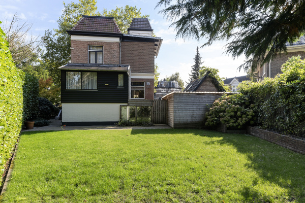 photo 27 Kerklaan 10