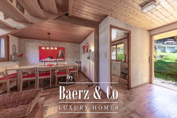 photo 8 TRADITIONAL SAVOYARD STYLE - 6 BEDROOM CHALET