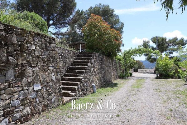 photo 59 Villa for sale 166 m²