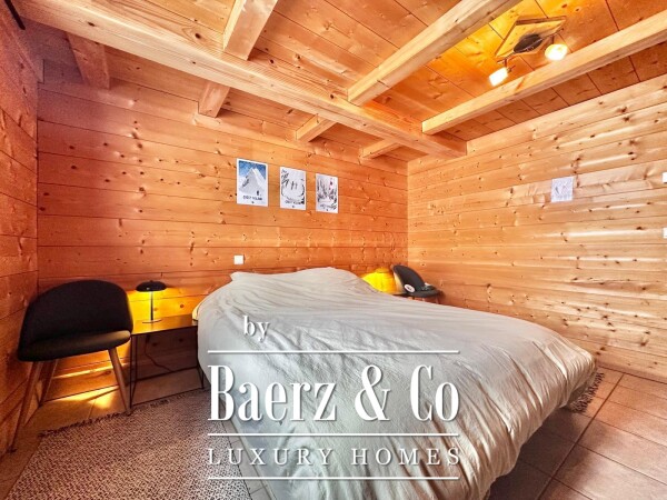 photo 6 4 BEDROOM APARTMENT- ON THE SLOPES