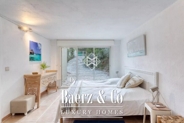 photo 12 In La Croix-Valmer, villa with sea view in the heart of a domain