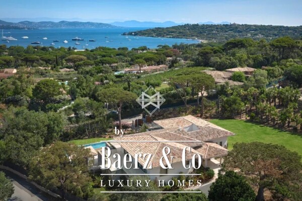 photo 2 Saint-Tropez, new property between the village and the beaches