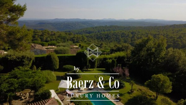 photo 23 Provençal house with sea view in sought-after estate