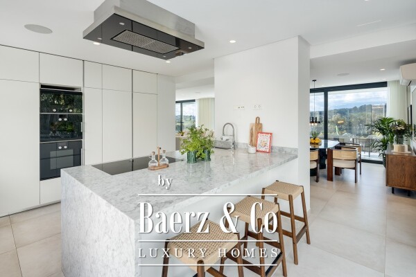 photo 25 Villa - Nueva Andalucia - Marbella - Ref: 8592