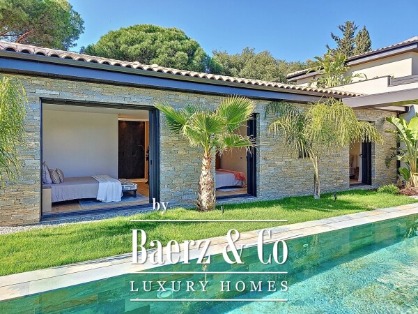 photo 10 Sea view villa with mirror pool