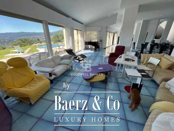 photo 6 Gorgeous villa with panoramic view in a gated domaine