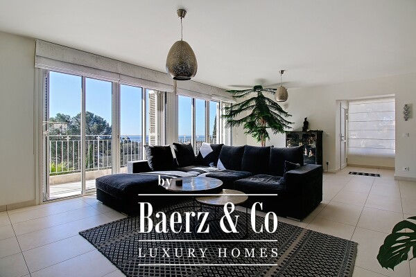 photo 4 Stunning villa with sea view