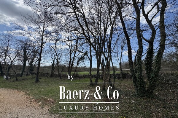 photo 9 Istria, Kringa, Spacious 4-Hectare Estate for Equestrian Tourism with a Holiday Home and Pool