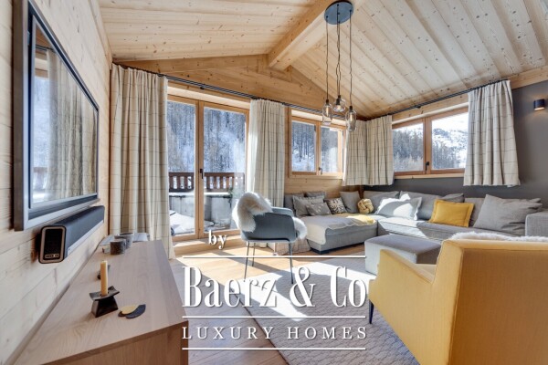 photo 2 4-BEDROOM APARTMENT - NEAR THE CENTER AND THE SLOPES