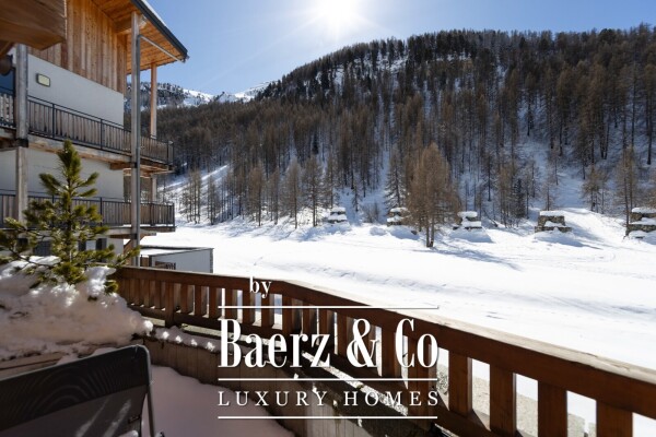 photo 17 4-BEDROOM APARTMENT - NEAR THE CENTER AND THE SLOPES