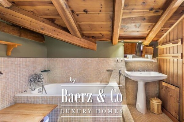 photo 7 2-BEDROOM APARTMENT - SNOW FRONT