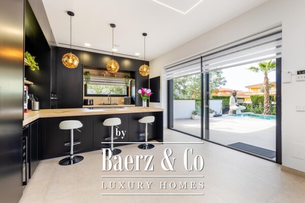 photo 13 Next-generation smart home with pool and garden in Marratxí