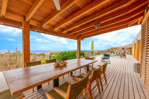 photo 18 Crown West 206