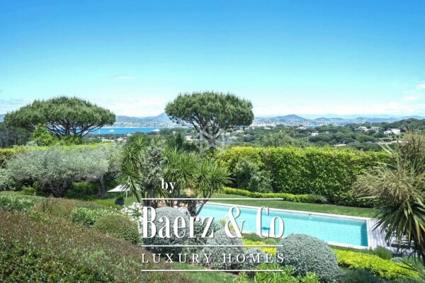 photo 2 Prestigious Villa in Les Marres – Sea View, eature and elegance