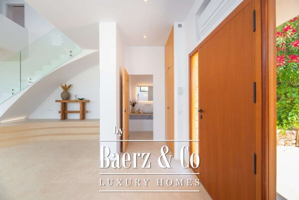 photo 7 Beautiful luxury home in Cap Martinet, Cap Martinet