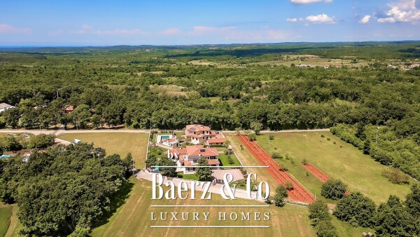 photo 25 Luxury Villa with a large pool and complete privacy – near Poreč