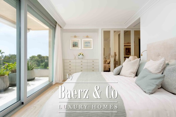 photo 26 Spacious apartment with sea views, parking and pool