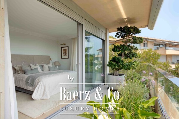 photo 27 Spacious apartment with sea views, parking and pool