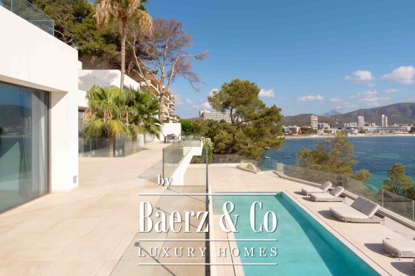 photo 27 Modern seafront villa in Cala Vinyes