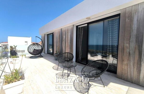 photo 16 EXCLUSIVE LUXURY VILLA ON THE FIRST LINE OF THE SEA IN CIUTADELLA, MENORCA, WITH SWIMMING POOL AND MODERN DESIGN