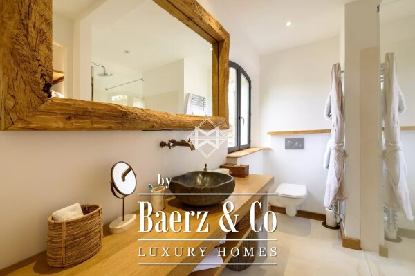 photo 11 Charming villa in a private Estate