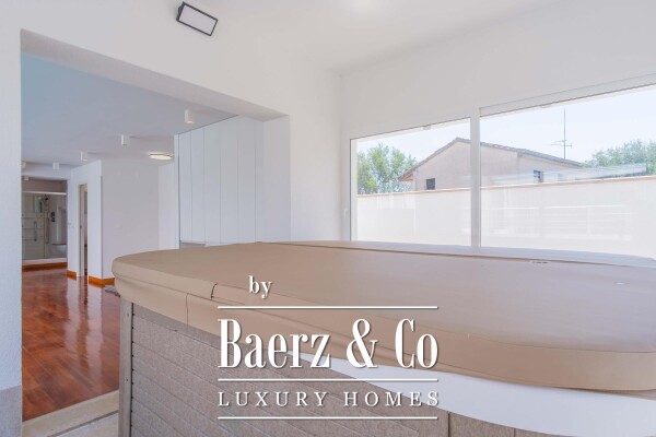 photo 16 Istria, Poreč, unique designer villa with additional apartment, wellness and heated pool