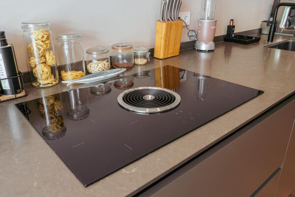 photo 18 Warmondstraat 85 H