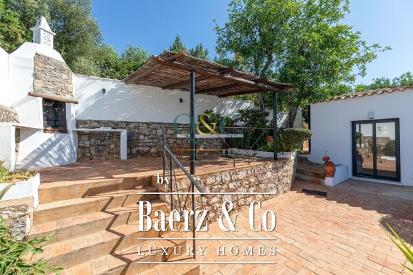 photo 8 Beautiful luxury home in Santa Bárbara de Nexe, Quinta das Raposeiras