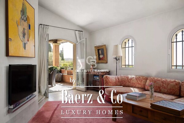 photo 16 Stunning Property with Panoramic Sea View