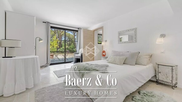 photo 13 Charming Villa in a Private Estate