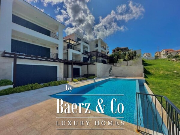 photo 4 Furnished Apartment in a Complex with a Pool in Sveti Stefan