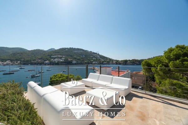 photo 13 Modern Penthouse with Private Pool by the Sea